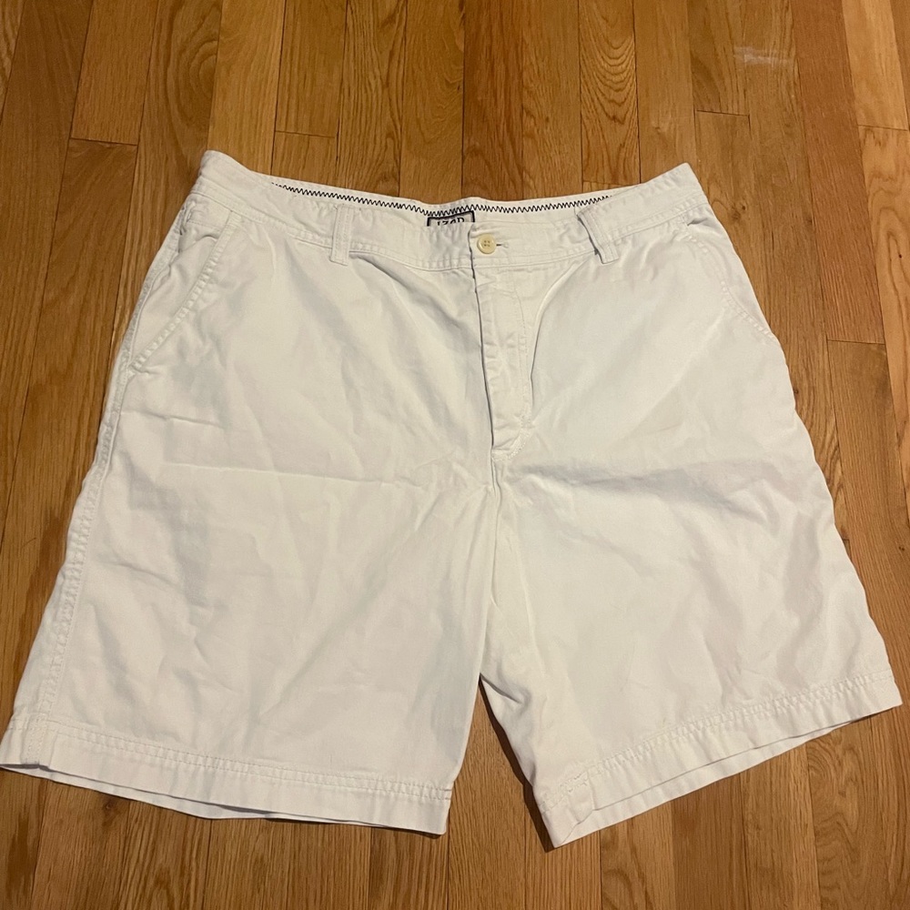 Mens white shorts size 38